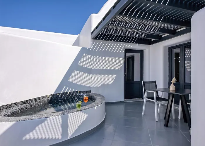 Oia Suites
