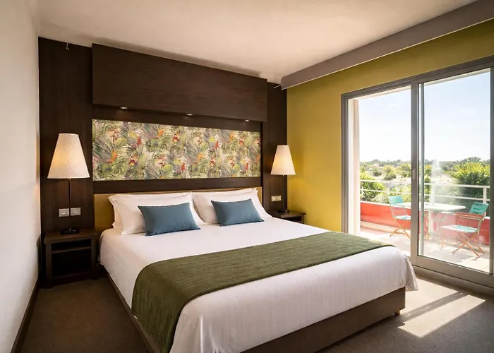 Le Safari Hotel Restaurant Carpentras