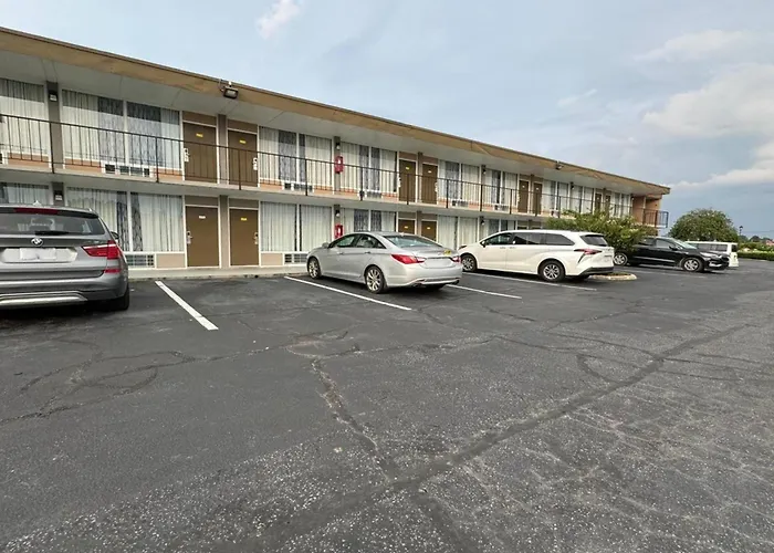 Days Inn By Wyndham Goldsboro