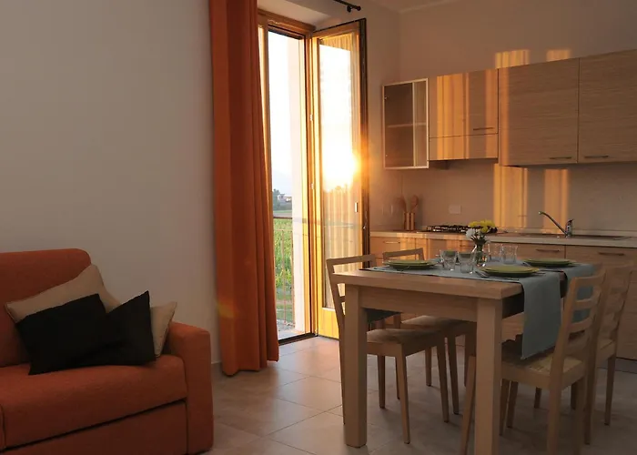 Massoni Wine Relais Bed and Breakfast Peschiera del Garda