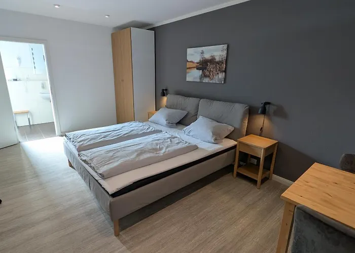 Schäfers Hotel, Self-Check-in, Cafe und Bäcker am Hotel Vechta