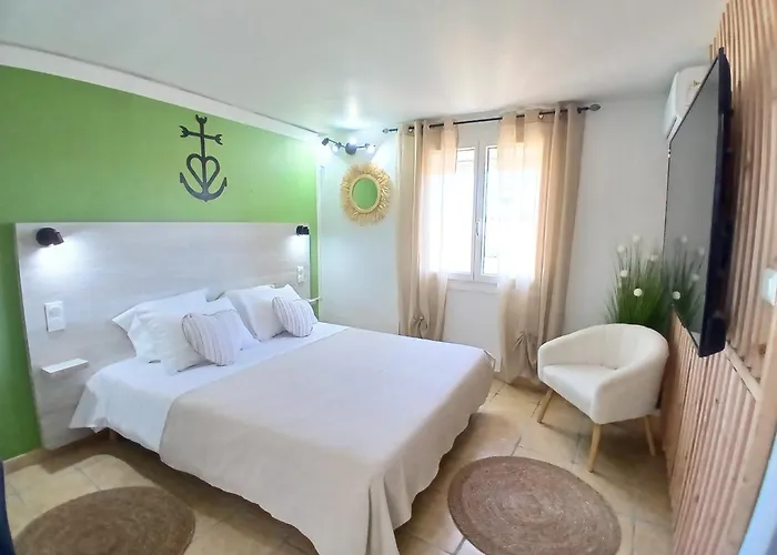 Hôtel Quai d'Azur Le Grau-du-Roi