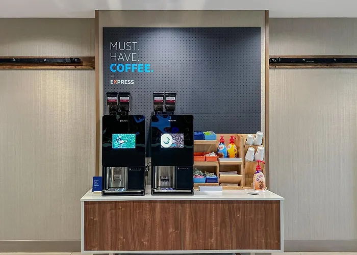 Holiday Inn Express & Suites Terre Haute By Ihg
