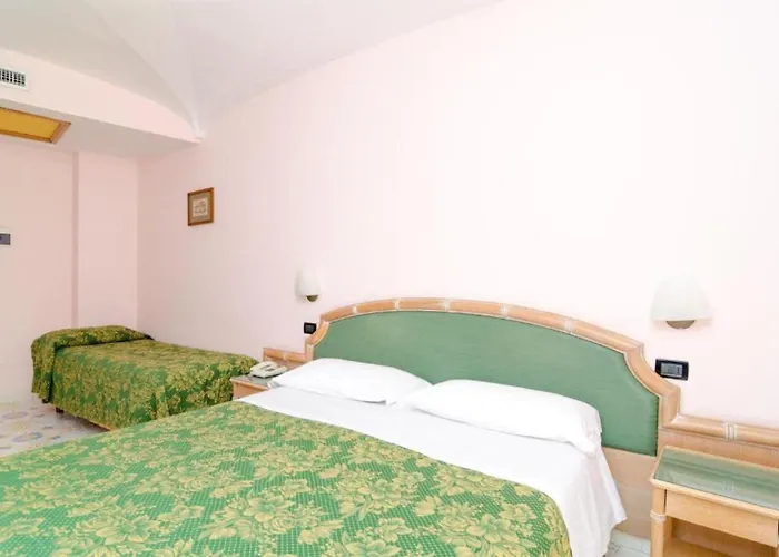 Hotel Terme Saint Raphael Barano dʼIschia