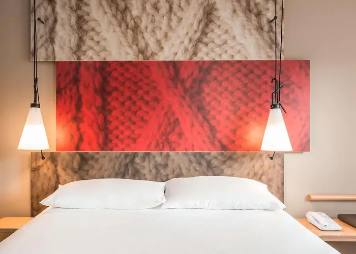 Ibis Villefranche Sur Saone Limas
