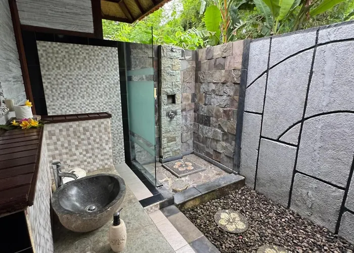 The Jingga Villas Nusa Lembongan