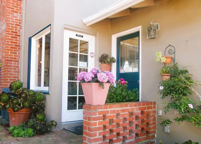 Carmel-by-the-Sea Hotels