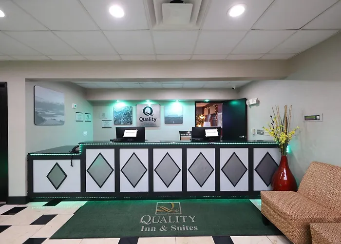 Quality Inn & Suites Mattoon South