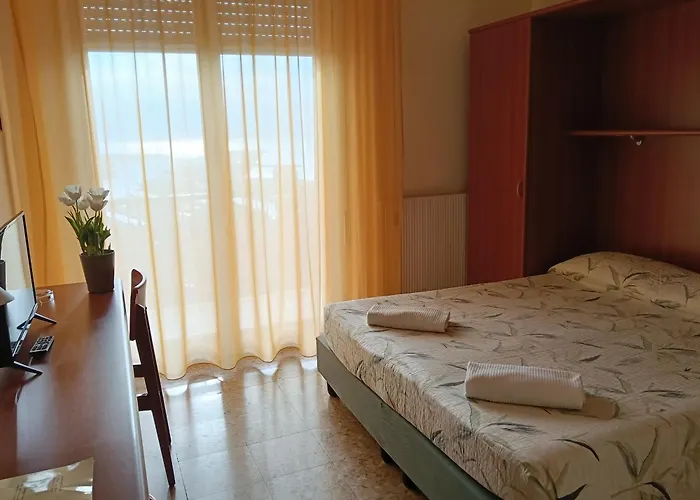 Hotel Robinia Imperia