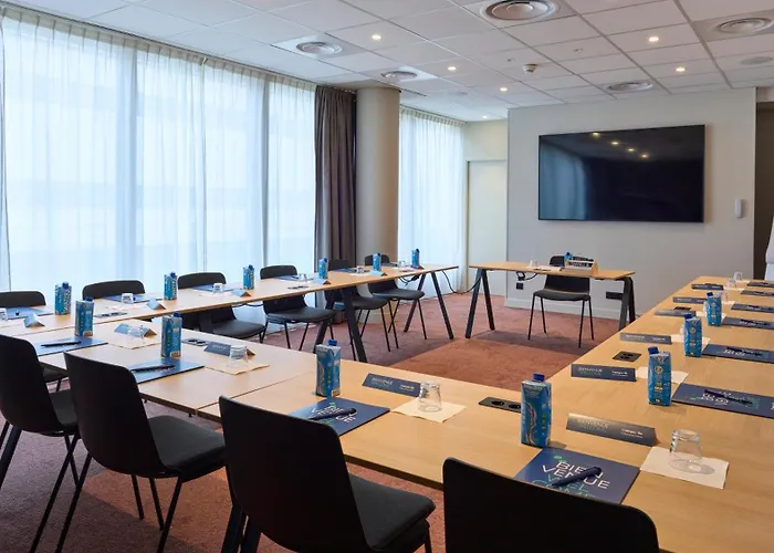 Hotel Campanile Paris Ouest - Nanterre - La Défense