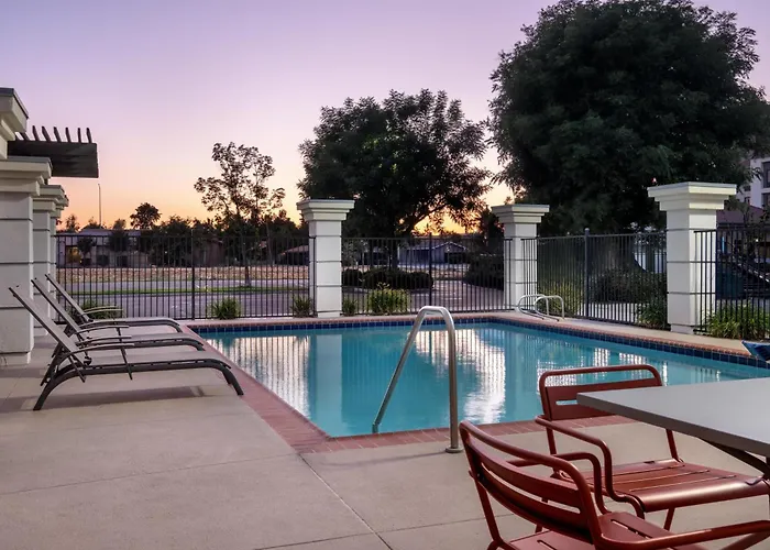 Hampton Inn & Suites Fresno