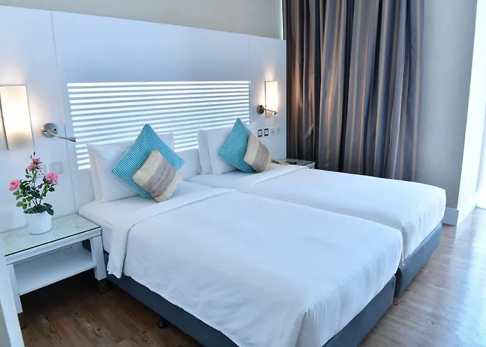 Holiday Villa Hotel & Residence City Centre Doha