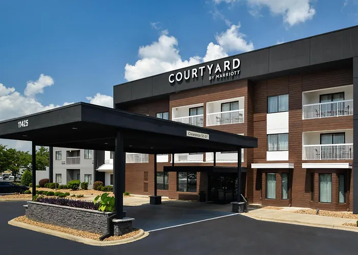 Courtyard By Marriott Charlotte Matthews Hotel