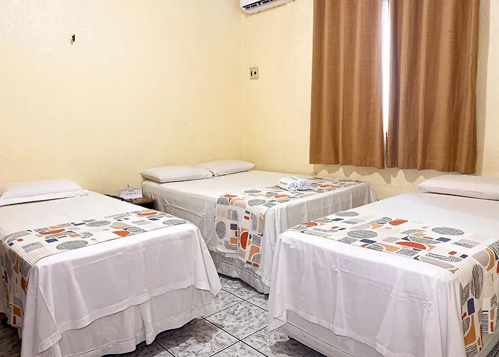 Hotel Monólitos