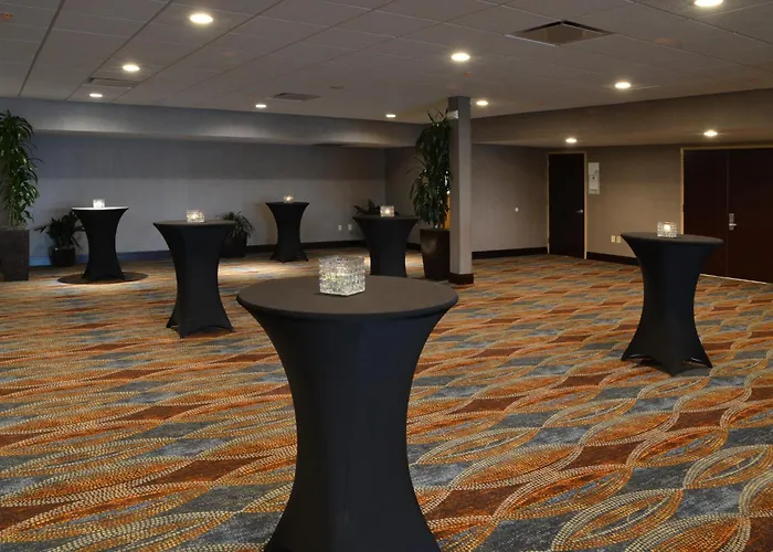 Holiday Inn Canton-Belden Village By Ihg