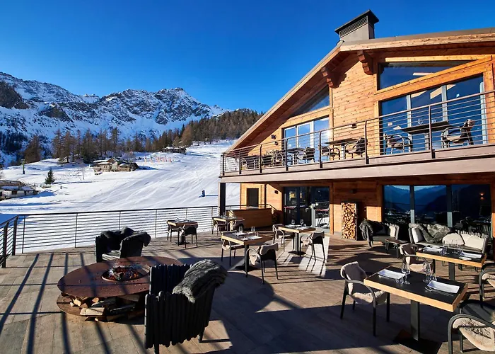 Le Massif Hotel & Lodge Courmayeur - The Leading Hotels Of The World