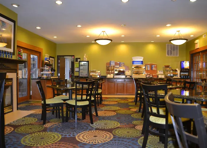 Holiday Inn Express Hotel & Suites Bloomington-Normal University Area By Ihg
