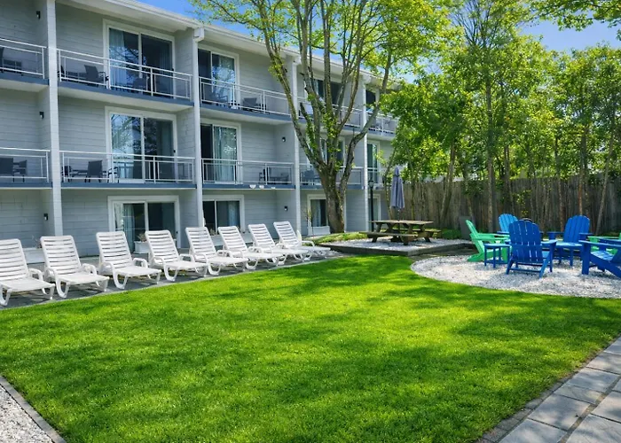 Courtyard Resort Hyannis