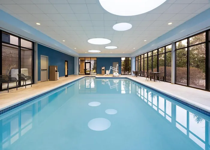 Warrenton Hotels