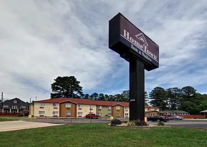 Hometown Inn & Suites
