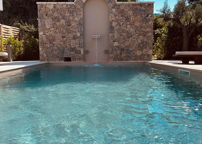 Hotels in Agios Gordios (Corfu)