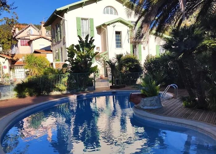 La Villa Roseraie , Hôtel Familial OUVERT TOUTE L'ANNEE Vence