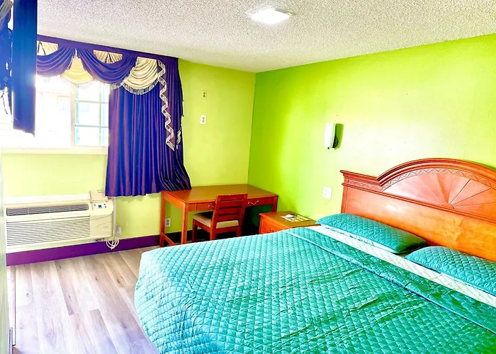 A Fisher'S Inn Motel
