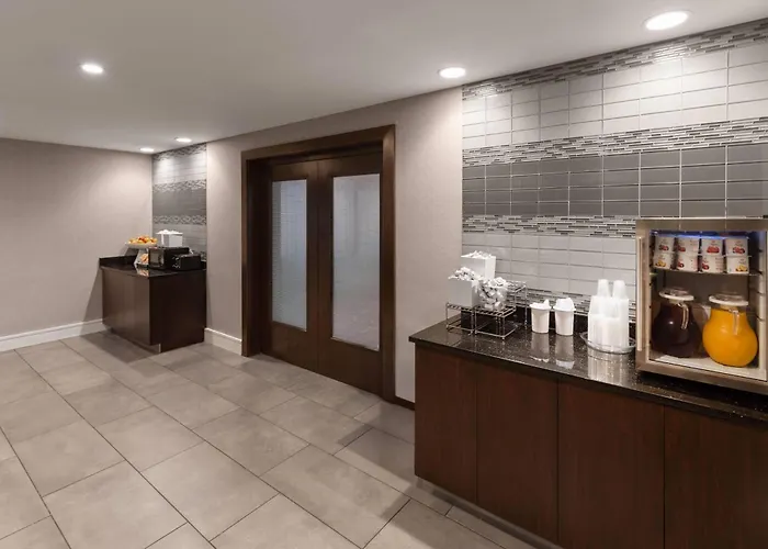La Quinta By Wyndham Austin Round Rock Hotel