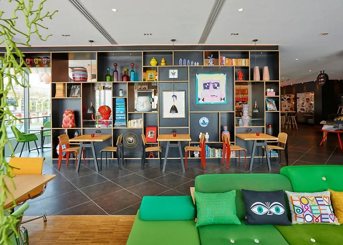 Hotel citizenM Paris La Défense à Nanterre