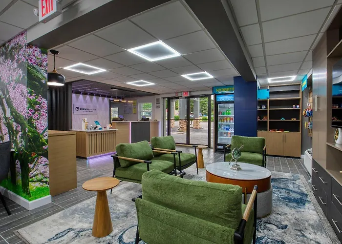 Clarion Pointe Decatur Downtown Hotel