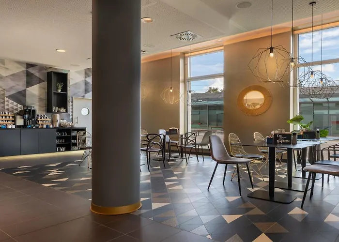 Holiday Inn - The Niu, Ridge Halle Central Station By Ihg