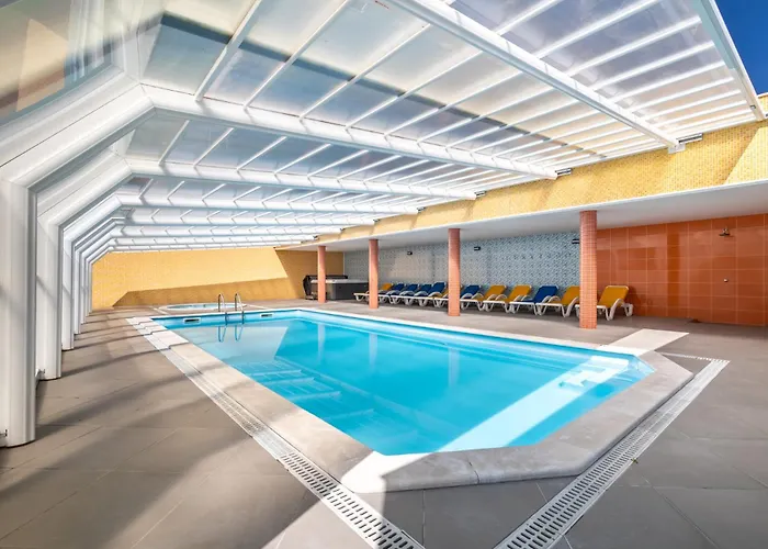 Hotel Colmeia Monte Real