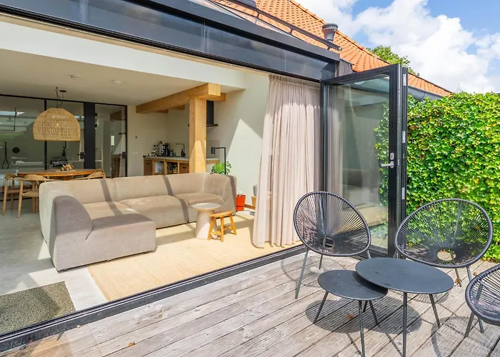 Van Heeckeren Apartments&Suites Buren