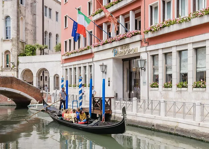 Hotel Papadopoli Venezia - MGallery Collection