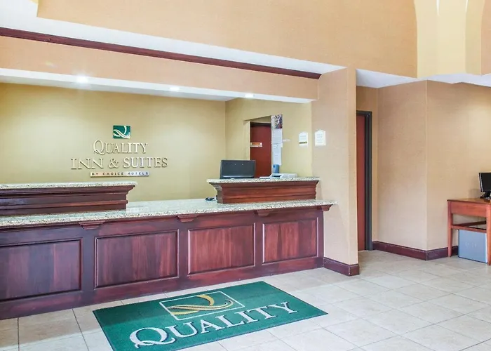 Quality Inn & Suites Meriden