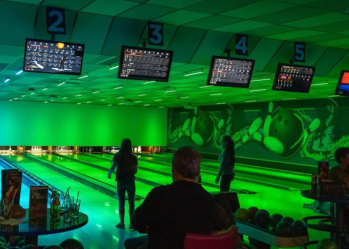 Cit'Hotel Restaurant Du Bowling De Millau