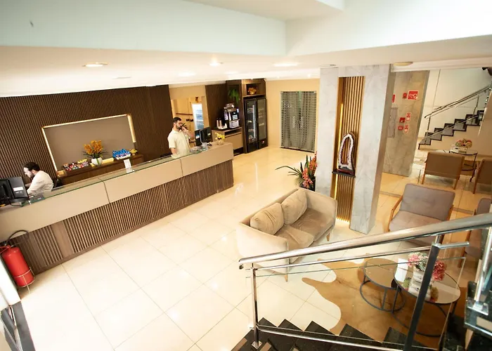 Ellus Hotel