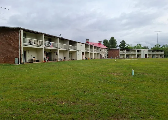 Hometown Inn Staunton Va Near Hwy 11