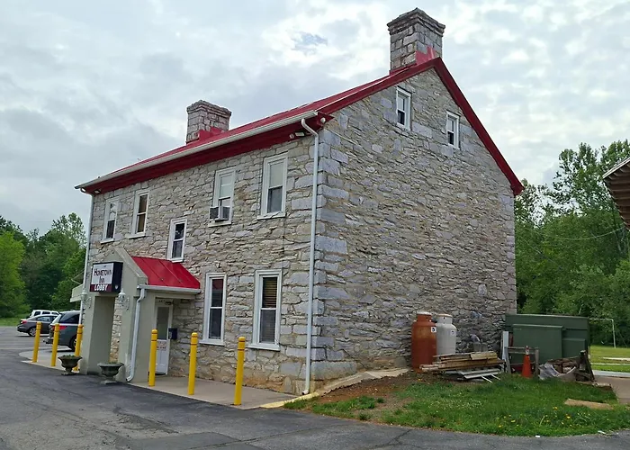 Hometown Inn Staunton Va Near Hwy 11