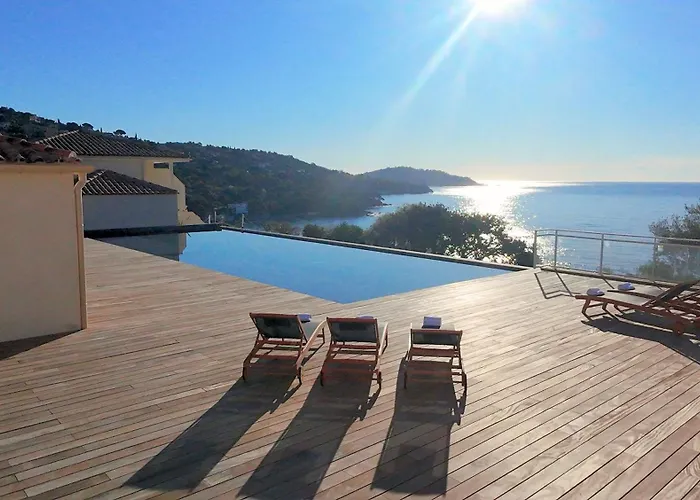 Hôtel-Club du Domaine d'Aiguebelle, USSIM Vacances Le Lavandou