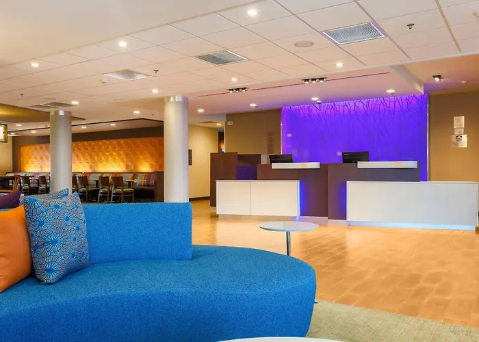 Fairfield Inn & Suites By Marriott Alexandria