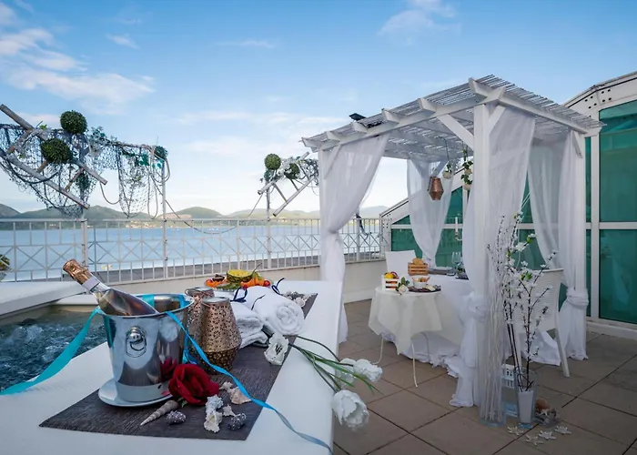 Hotel Butterfly Torre del Lago Puccini
