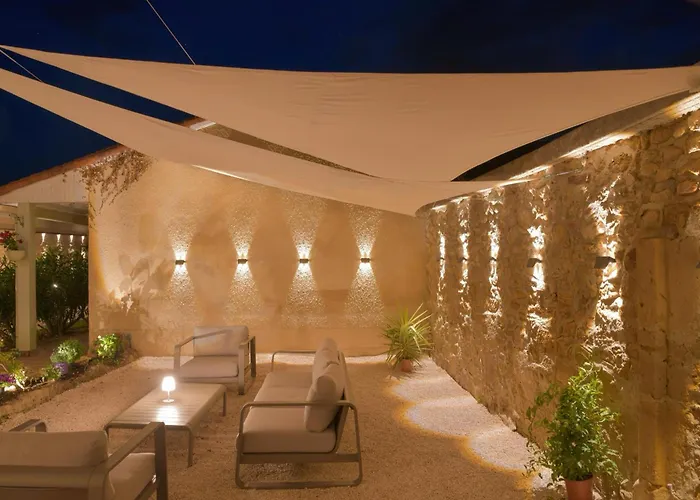 Hotel Les Comtes De Pardiac - Logis Marciac