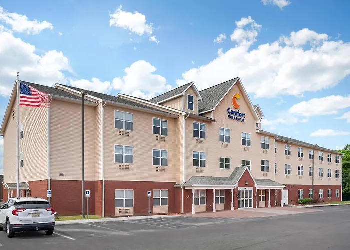 Comfort Inn & Suites Dothan Northside Plaza