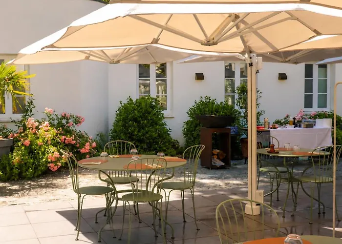 Hotel La Demeure Du Parc à Fontainebleau