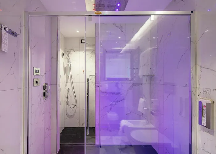 Monaco Suites Hotel