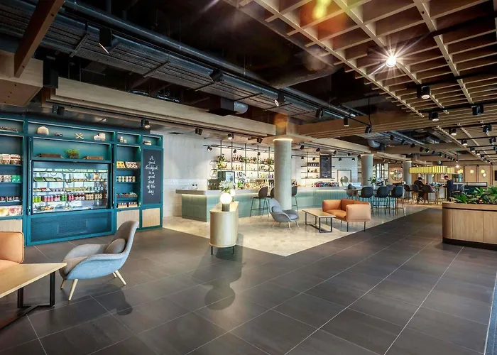 Novotel Cambridge North Milton 