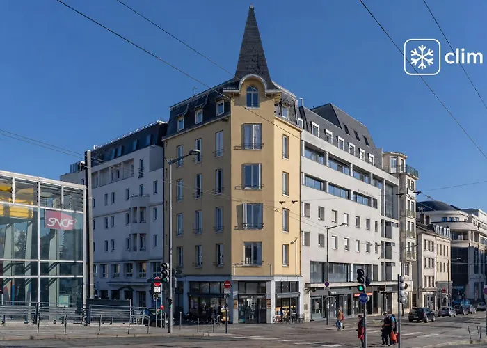 Hotel Nancy Gare-Congres
