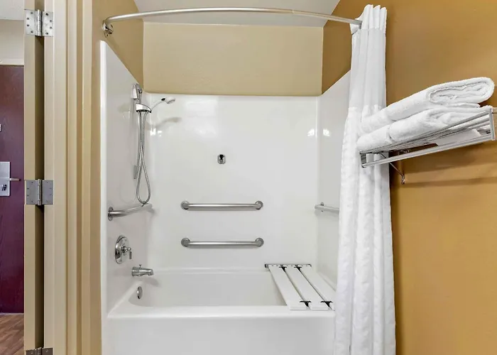 Extended Stay America Select Suites - Rockford - State Street