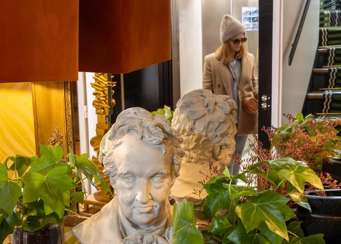 Hotel Des Marronniers Parigi